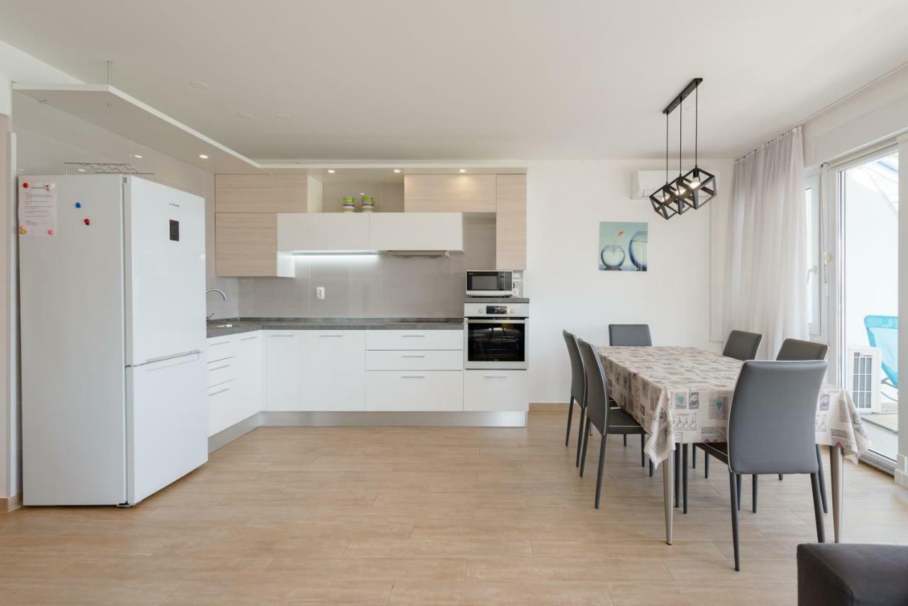 Apartment Sun&Sea Split Bagian luar foto