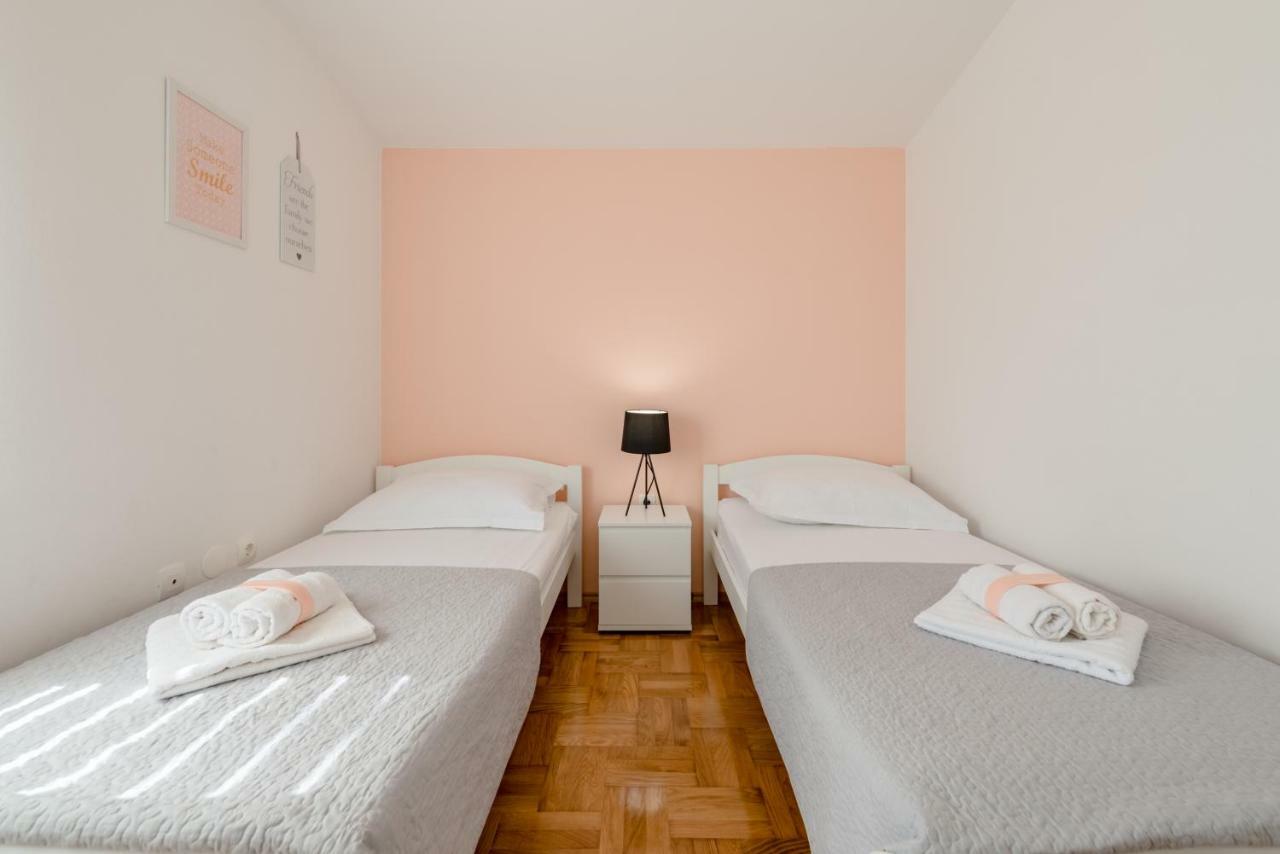 Apartment Sun&Sea Split Bagian luar foto