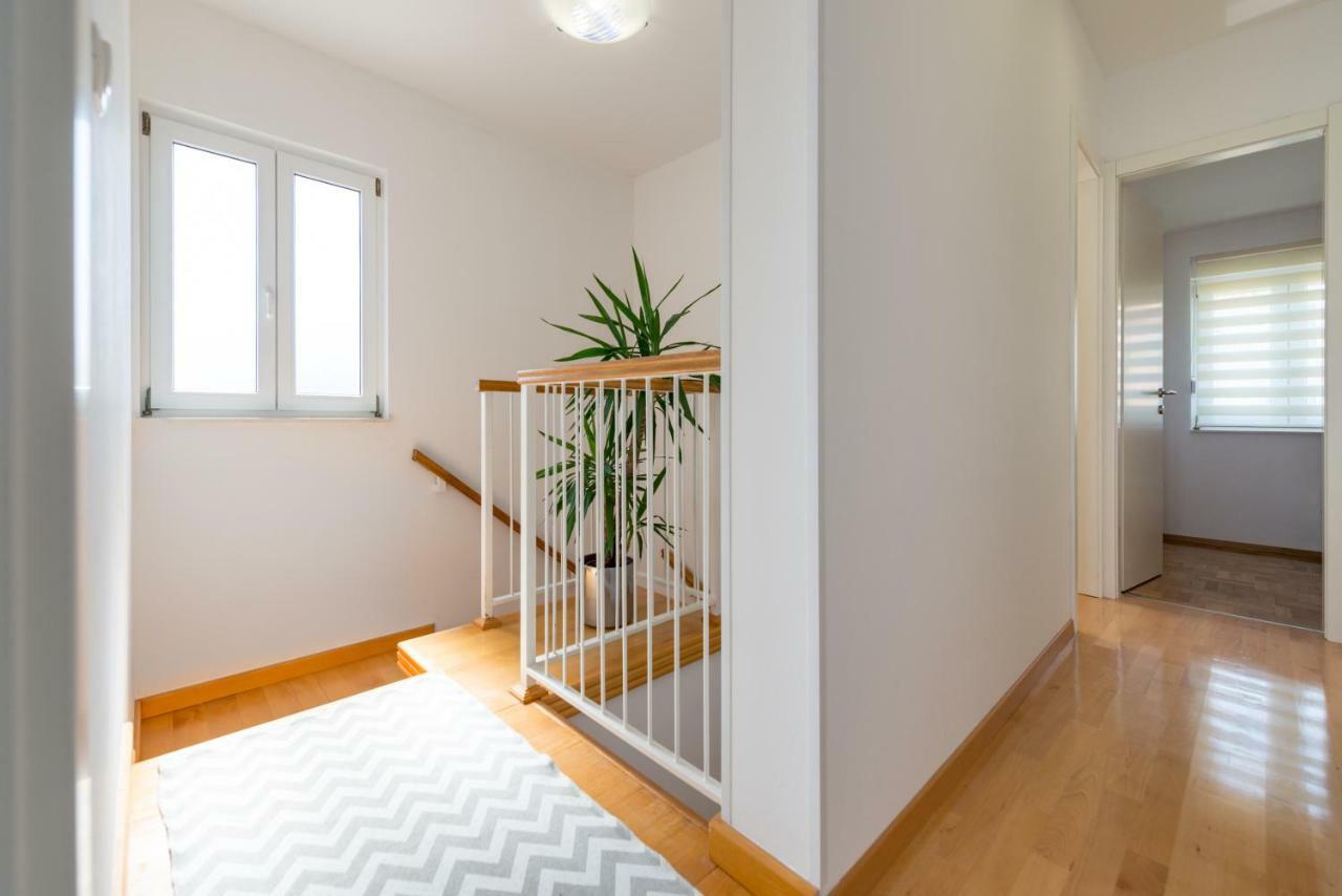 Apartment Sun&Sea Split Bagian luar foto