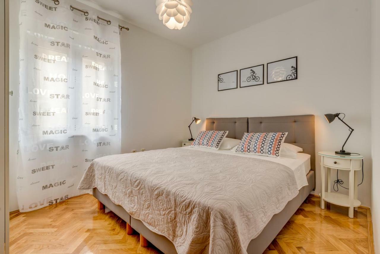 Apartment Sun&Sea Split Bagian luar foto