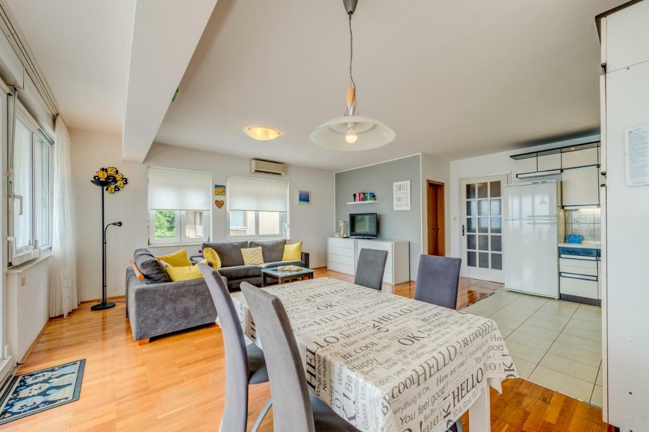 Apartment Sun&Sea Split Bagian luar foto