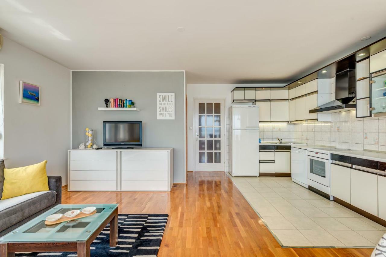 Apartment Sun&Sea Split Bagian luar foto