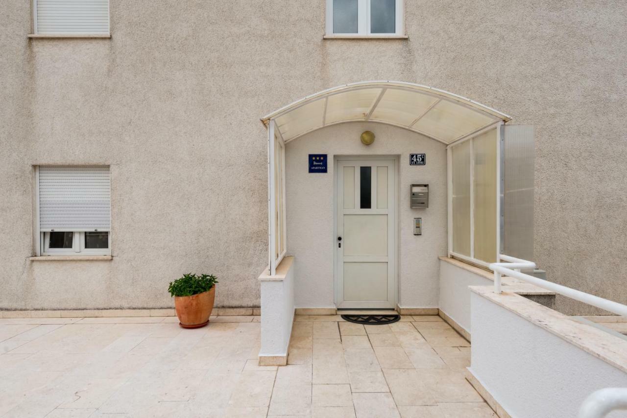 Apartment Sun&Sea Split Bagian luar foto